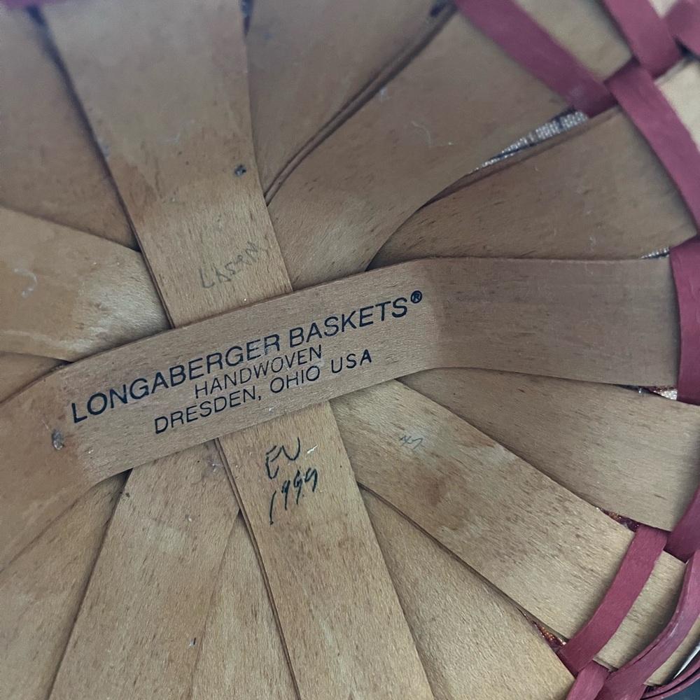 Longaberger Homestead Basket with Red Accents - Picture 3 of 10